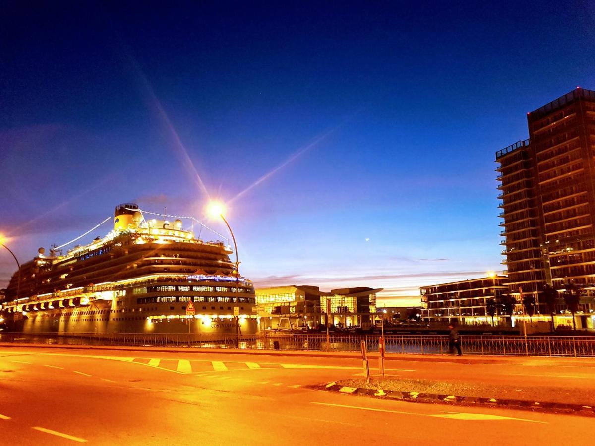 Appuntamento Al Porto Savona Exterior foto