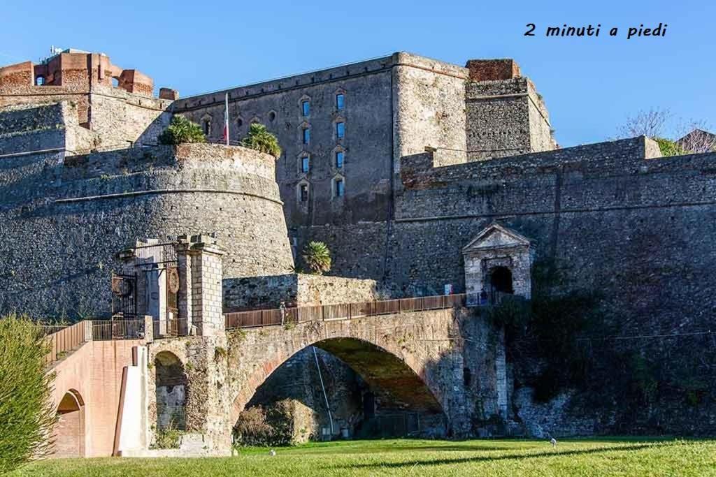 Appuntamento Al Porto Savona Exterior foto